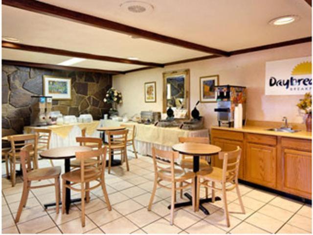 Hotel Ramadaby Wyndham Pittsburgh-New Stanton Exterior foto